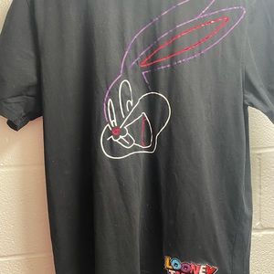 Black Looney Tunes “thats all folks” t- shirt Large